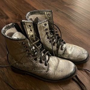 Freebird size 9 distressed gold combat boot